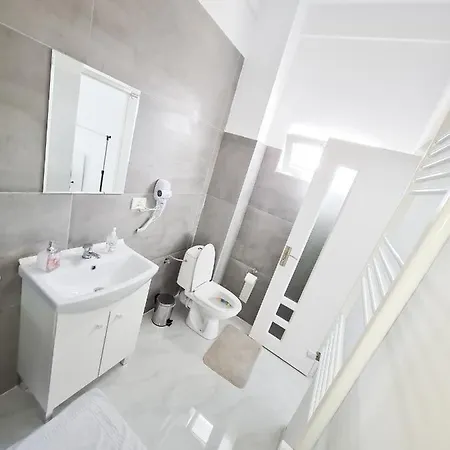 Mvm Apartamente Si Garsoniere *